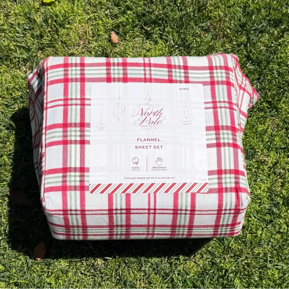 Holiday Plaid Christmas 4-Piece King Flannel Sheet Set North Pole Trading Co NWT